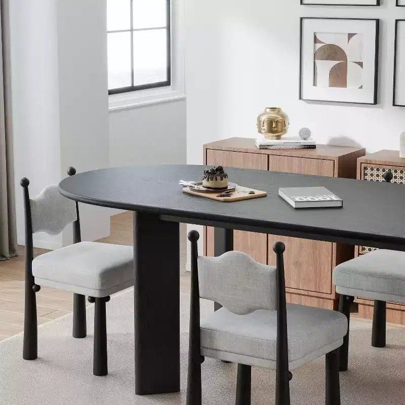 Table de salle à manger ovale incurvée de 79 po pour 6 à 8 personnes, table de cuisine moderne en bois massif avec plateau épaissi et base robuste pour salon ou cuisine, noire