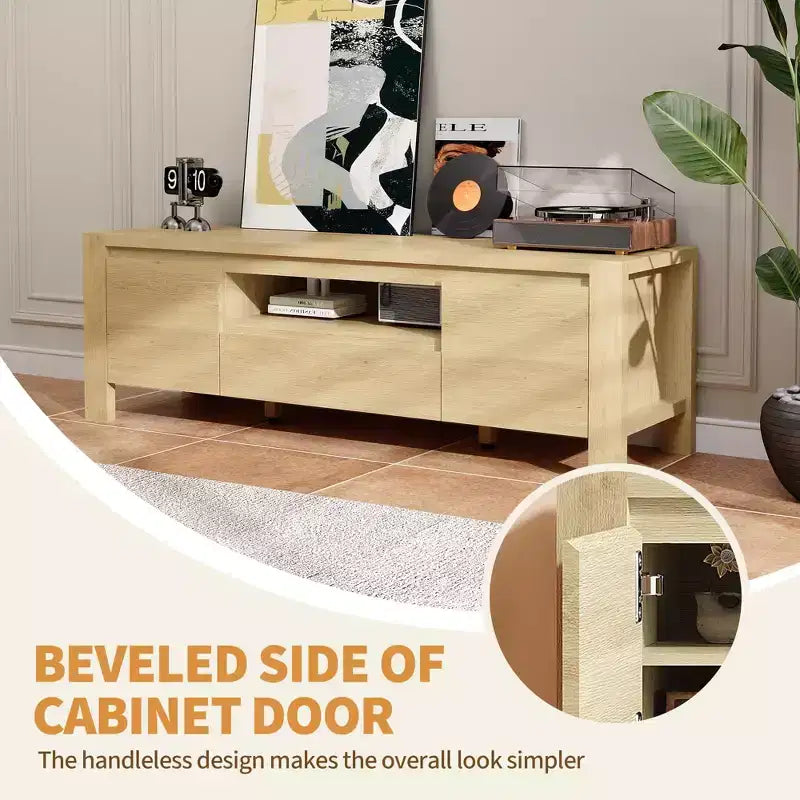 Meuble TV de ferme de 63 pouces avec armoire, meuble de divertissement pour téléviseurs jusqu'à 70 pouces, aucun assemblage requis, finition naturelle