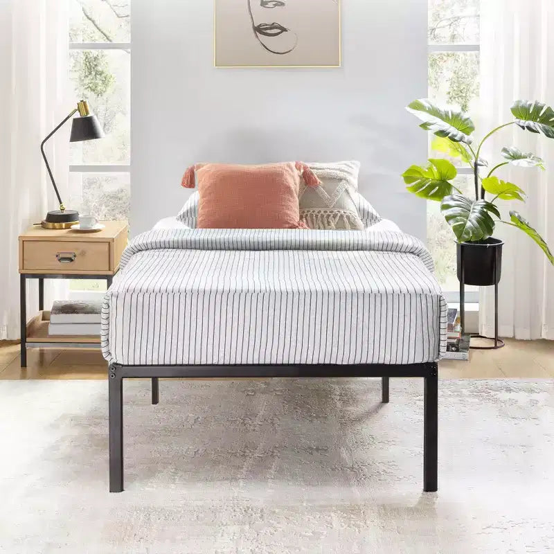 Lit plateforme classique en métal 18 po noir -